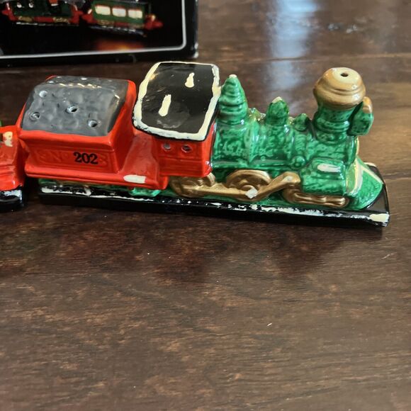 VTG KURT S ADLER, INC. FINE EARTHENWARE TRAIN SET Christmas Village NO CORD/BULB - Picture 3 of 14